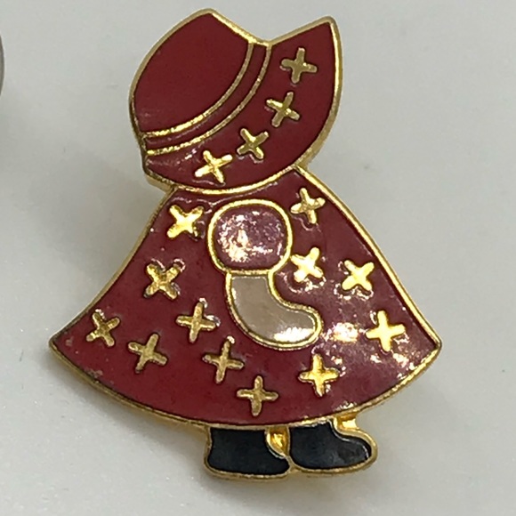 VTG Lapel Pin - Picture 6 of 8